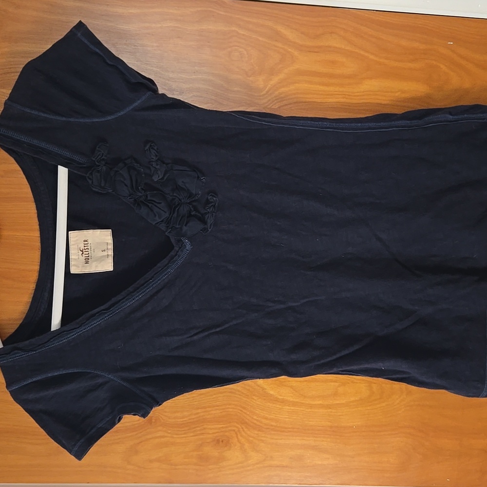 Blue Hollister fancy tee